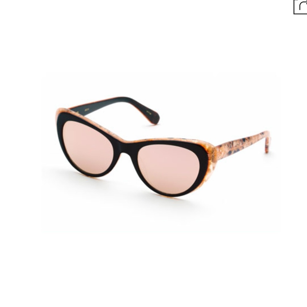 KREWE Irma Mystic Cat-Eye Sunglasses. In very good condition